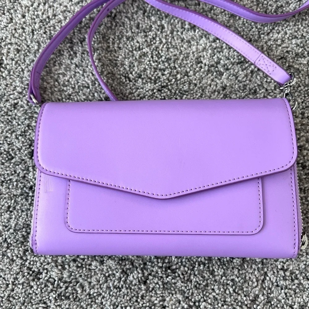 Vera Bradley Ultimate Crossbody (Lilac) 15914-434 Removable Adjustable Strap